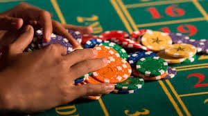 Tampilan antarmuka Klub VIP 888vipbet login di layar ponsel dengan menu benefit eksklusif